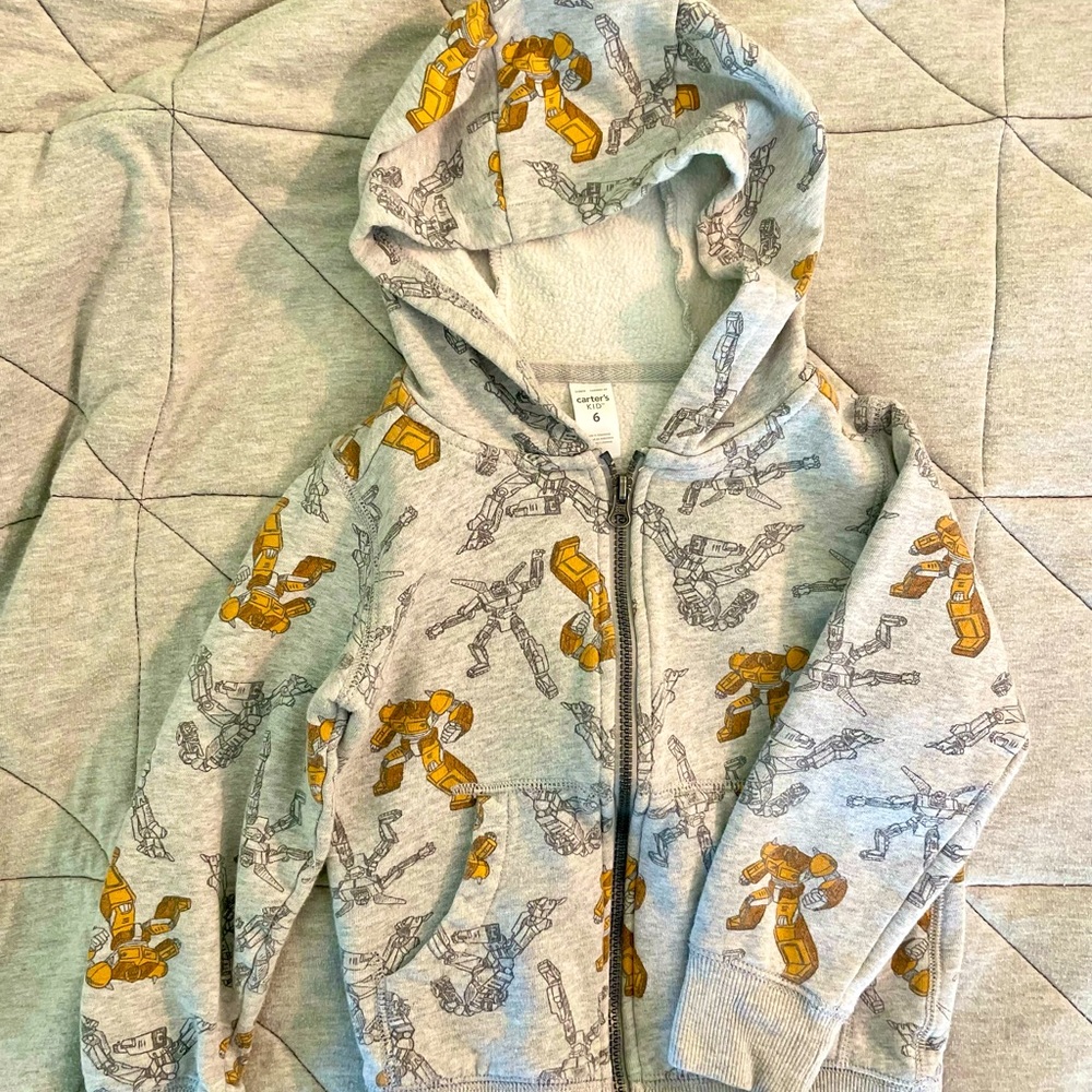 CARTER’S - SIZE 6 - HOODIE- IN GREAT CONDITION